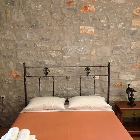 Guest house Las - Giannakakoy Traditional Stone Houses