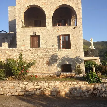 Las - Giannakakoy Traditional Stone Houses