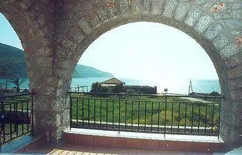 Las - Giannakakoy Traditional Stone Houses 2*