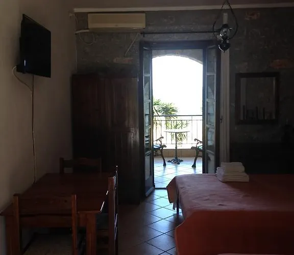 - Giannakakoy Traditional Stone