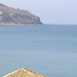 - Giannakakoy Traditional Stone בית הארחה