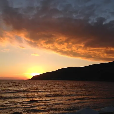 - Giannakakoy Traditional Stone Pensión 3*