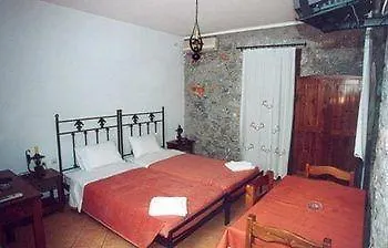 - Giannakakoy Traditional Stone Néon Oítilon