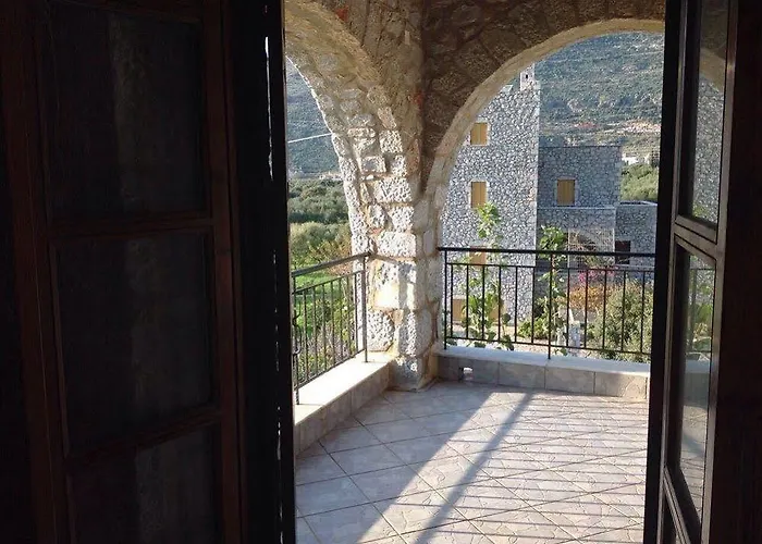 - Giannakakoy Traditional Stone Casa de hóspedes Néon Oítilon