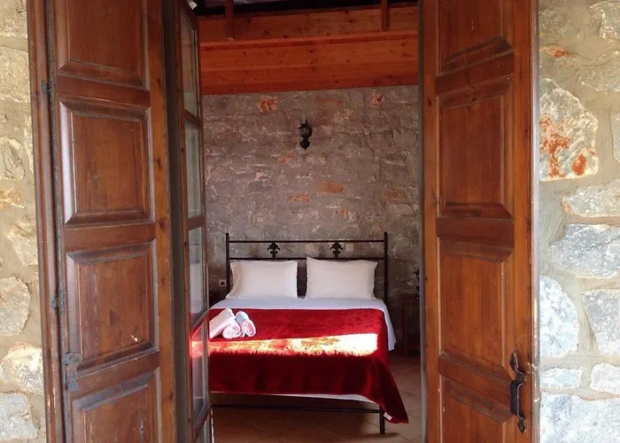 Gæstehus - Giannakakoy Traditional Stone Néon Oítilon